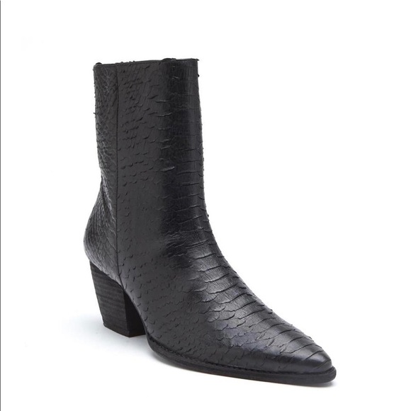 Matisse Shoes - Size 7.5 Matisse Caty Leather Boots
